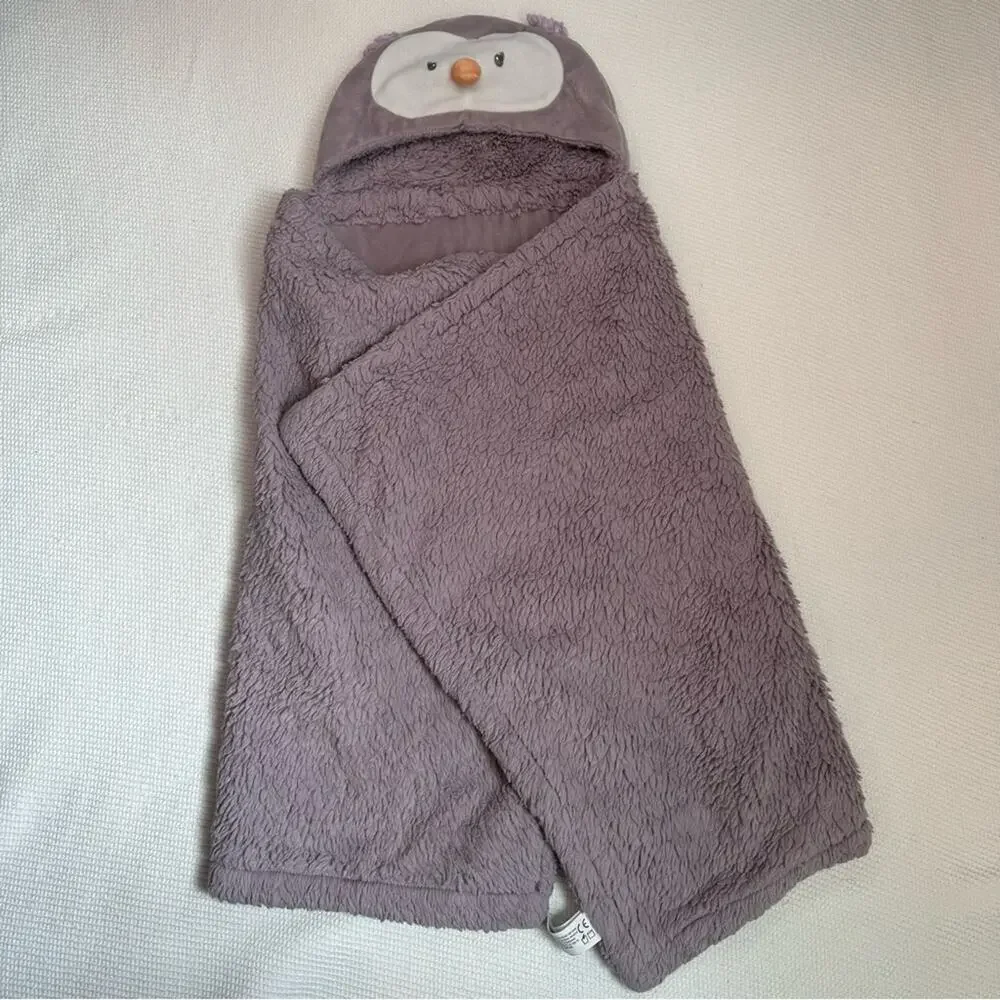 Gund Quinn the owl hooded blanket